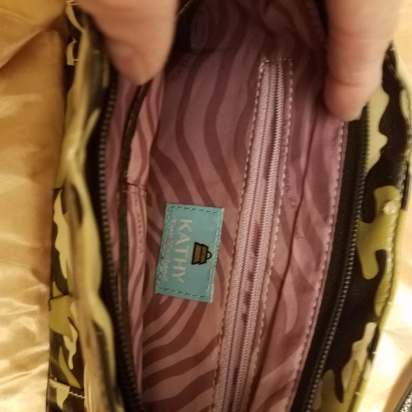 Purse - Picture 3 of 4